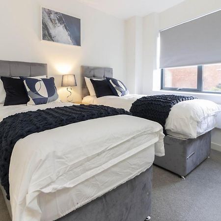 Linacre 11 - Modern 2 Bed Behind The Cathedral With Free Parking And Fast Wifi Apartment Exeter Exterior photo