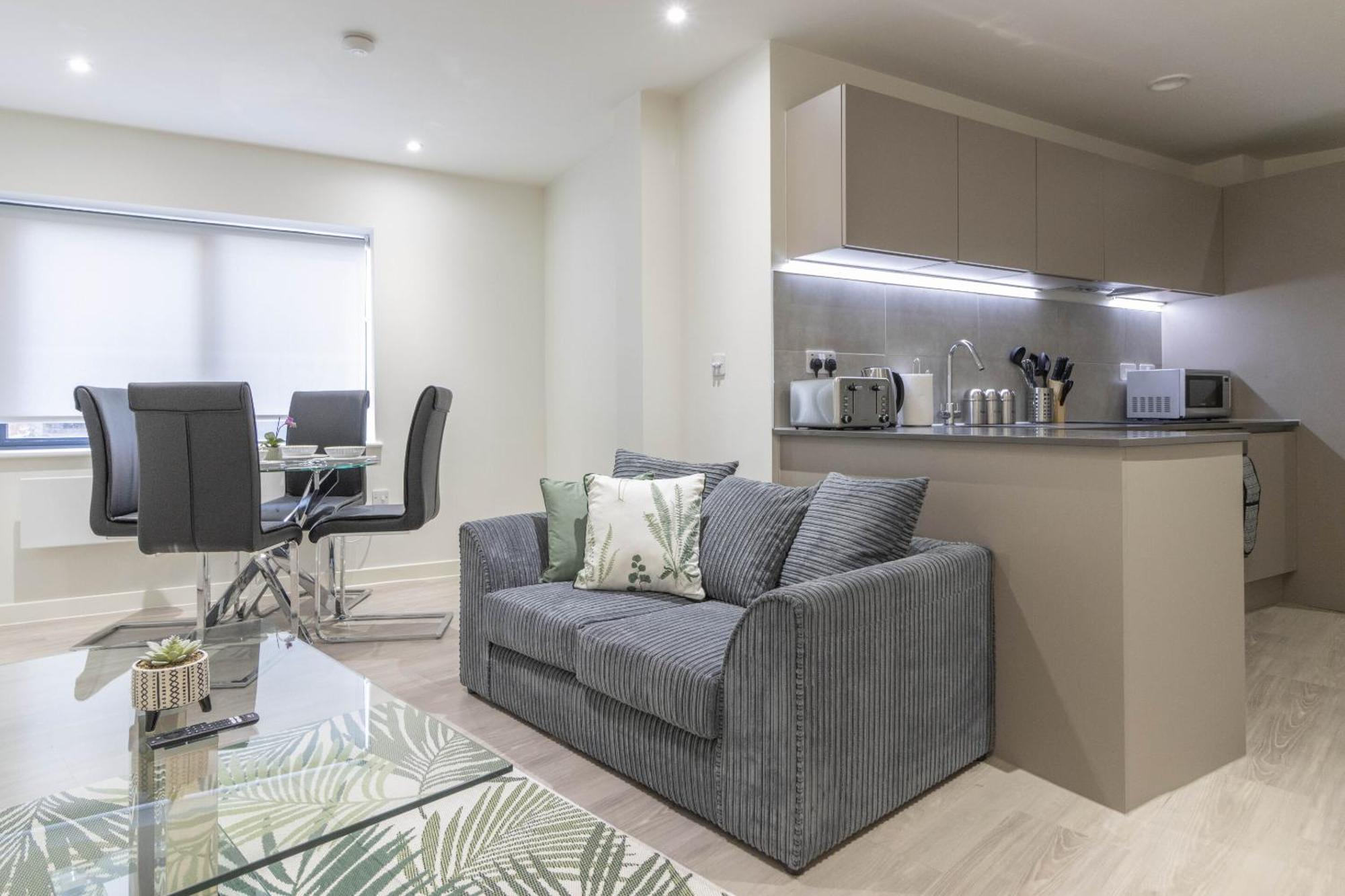 Linacre 11 - Modern 2 Bed Behind The Cathedral With Free Parking And Fast Wifi Apartment Exeter Exterior photo